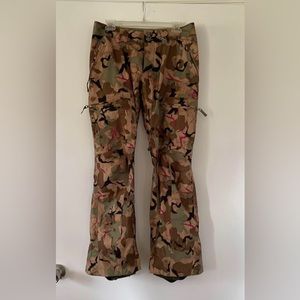 Women’s Burton Snowboard Pants Gore-tex Small - Camo with Pink